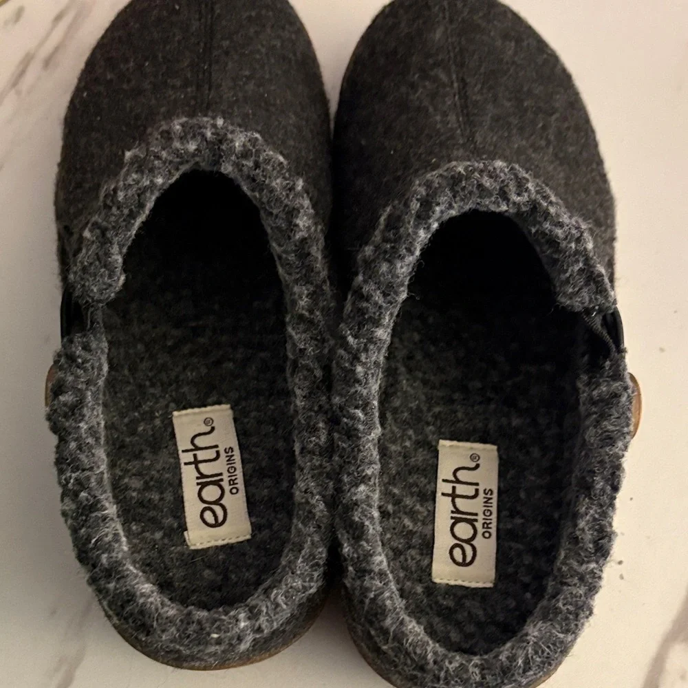 Earth Origins Woman’s Charcoal Slippers - Picture 8 of 8